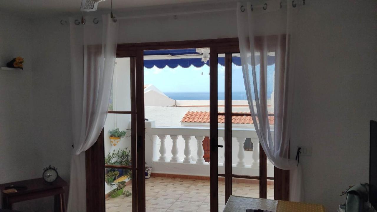 Santiago Beach, Los Cristianos Apartment With Air Conditioning Luaran gambar