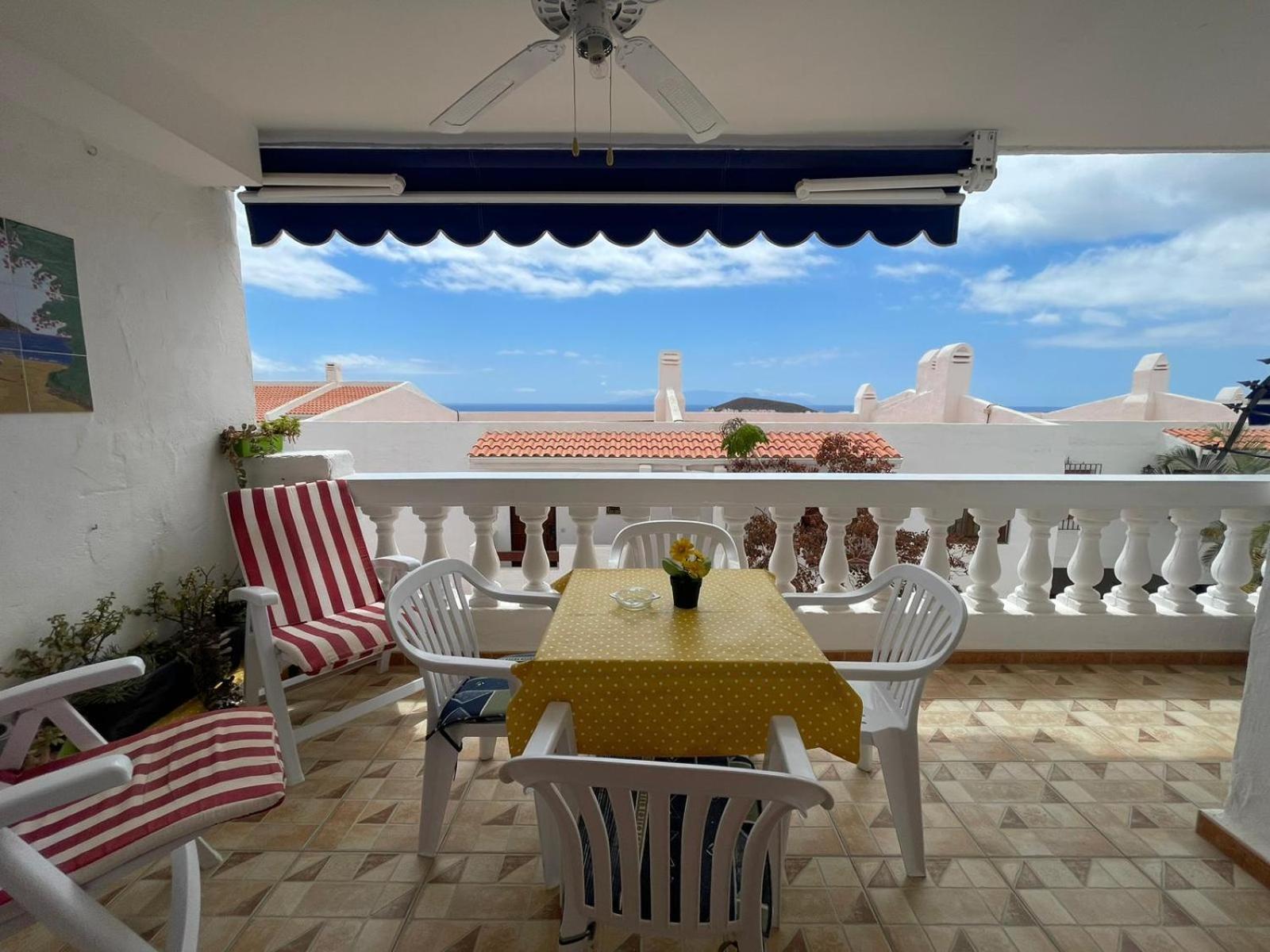 Santiago Beach, Los Cristianos Apartment With Air Conditioning Luaran gambar