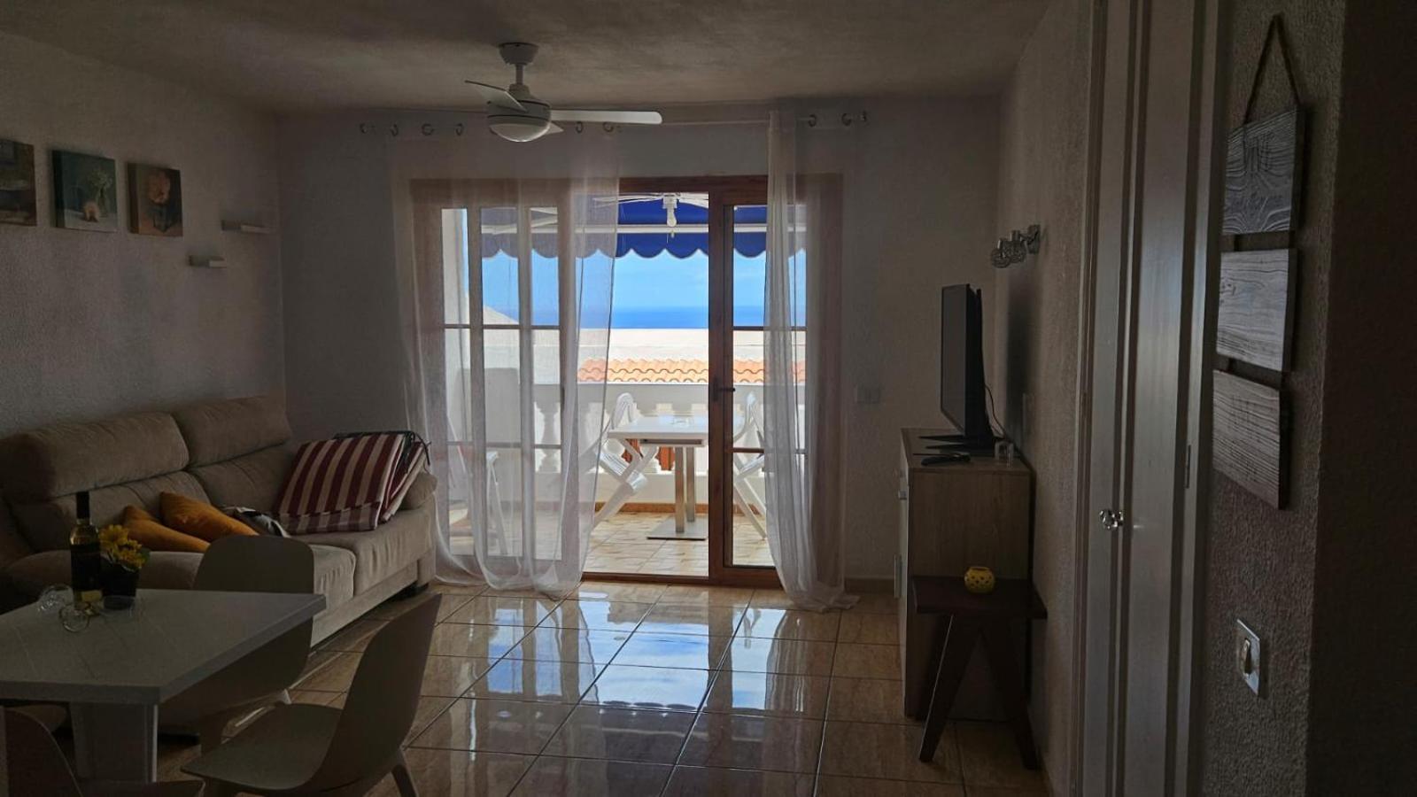Santiago Beach, Los Cristianos Apartment With Air Conditioning Luaran gambar